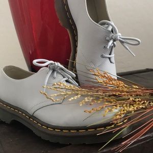 NWOT Dr. Marten’s 1461 Virginia’s